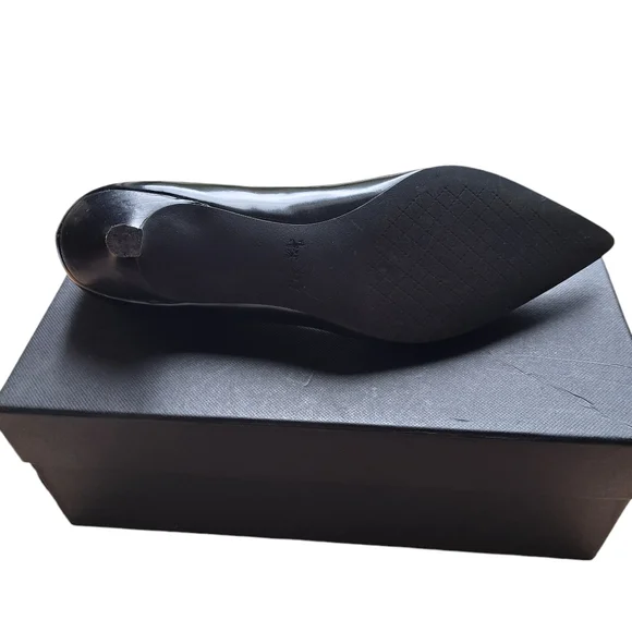 COACH UNI PUMP KITTEN HEELS. - Picture 6 of 8